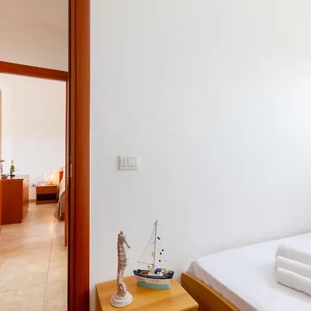 Libeccio Luxury * Torre Lapillo